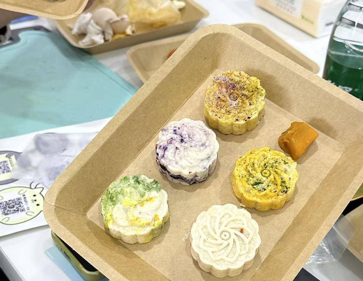 饼热销还可量身定制有商家一周内售出上千枚