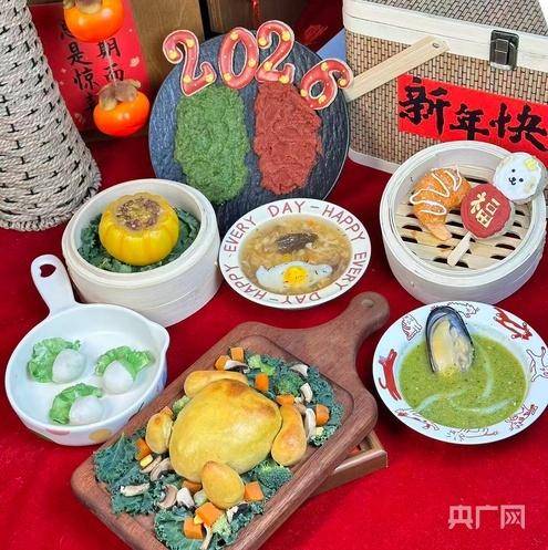 宠物“年夜饭”市场走俏开元棋牌app春节将至(图2)